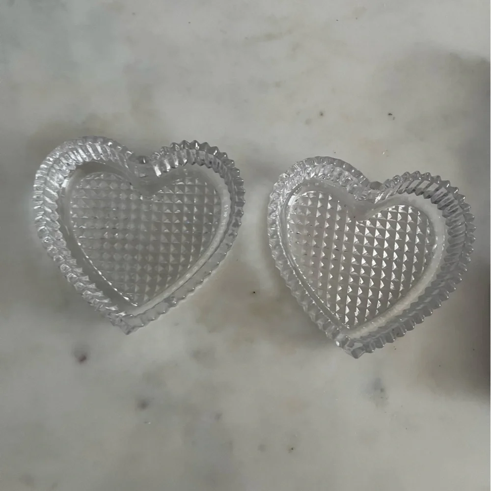 Like 🆕 Crystal heart shaped jewelry trinket box